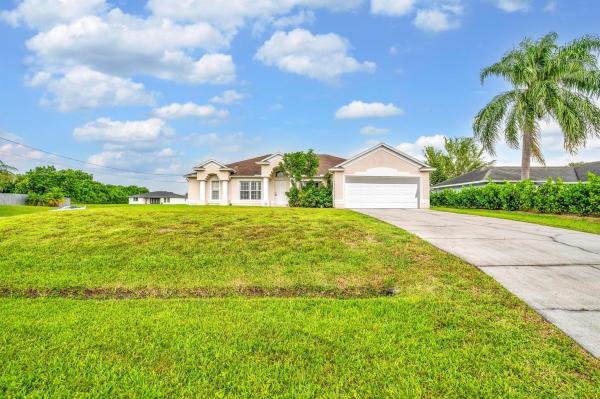 Crane Landing, 446 SW South Quick Cir, Port St. Lucie, Florida 34953, image 1