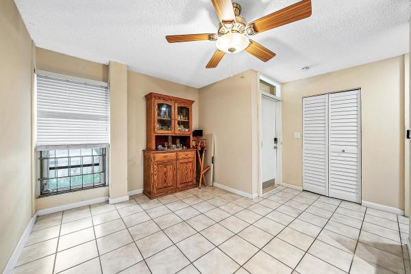 Kensington Place Townhouses, 682 Kensington Pl, Wilton Manors, Florida 33305, image 3