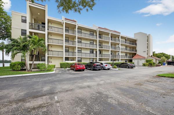 Lake Emerald, 118 Lake Emerald Dr #102, Oakland Park, Florida 33309, image 1
