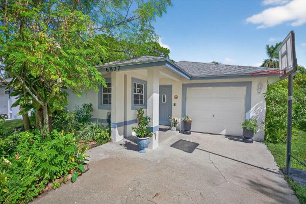 Abyssina Park, 6877 3rd St, Jupiter, Florida 33458, image 1