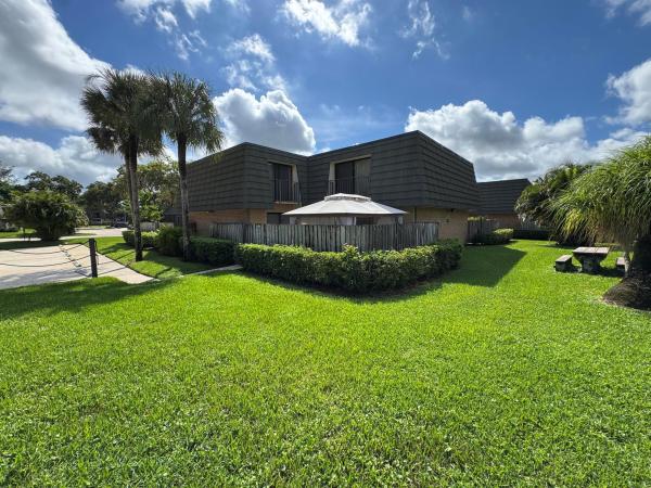 Village Of Sandalwood Lakes, 4709 47th Way, West Palm Beach, Florida 33407, image 1