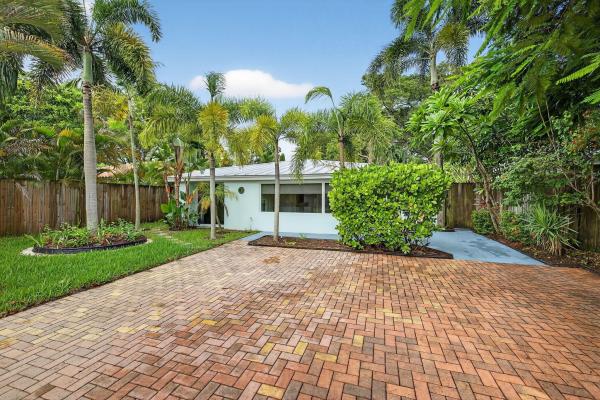 South Middle River, 1317 NE 1st Ave, Fort Lauderdale, Florida 33304, image 1