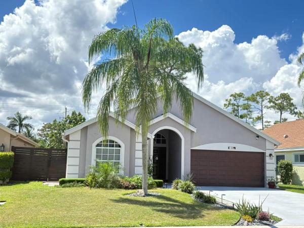 Emerald Forest Of Wellington, 1504 Lake Breeze Dr, Wellington, Florida 33414, image 1