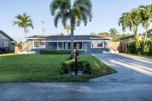 Rolling Green, 1623 NE 2nd Ct, Boynton Beach, Florida 33435, image 1