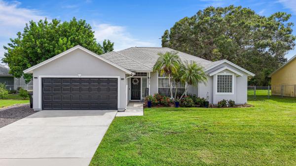 Southbend Lakes Estates, 3519 SE Hyde Cir, Port St. Lucie, Florida 34984, image 1