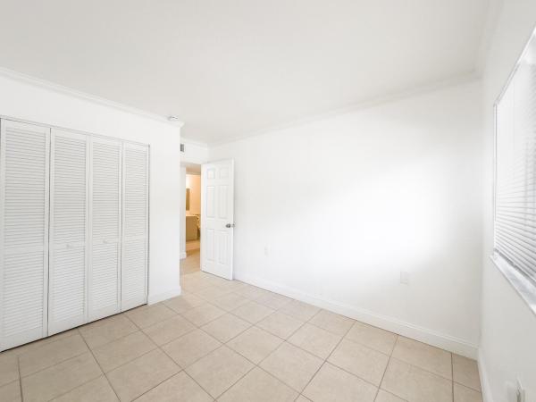 1201 Lake Victoria Dr #P, West Palm Beach, Florida 33411, image 1