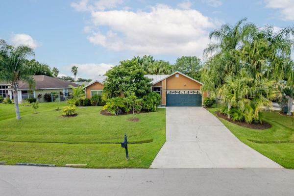 Southbend Lakes Estates, 2951 SE Bella Rd, Port St. Lucie, Florida 34984, image 1