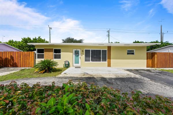 Cresthaven, 2541 NE 7th Ter, Pompano Beach, Florida 33064, image 1