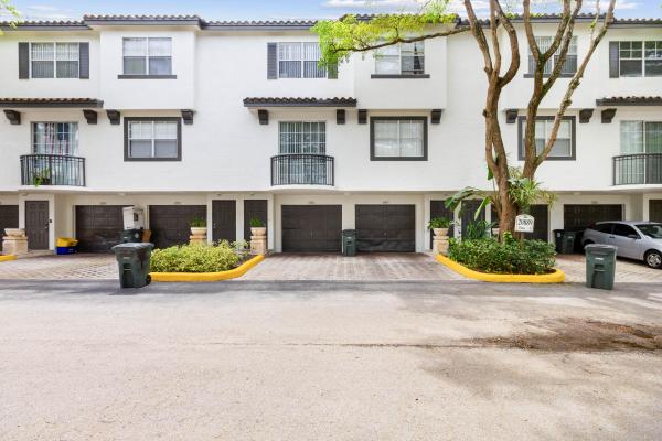 Estada Of Los Paseos, 20889 Saint Andrews Blvd, Boca Raton, Florida 33433, image 1