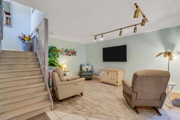 128 Sherwood Cir #13B, Jupiter, Florida 33458, image 1