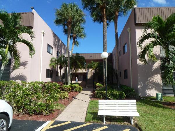 Ashland At Lakes Of Delray, 15109 Ashland Dr 323, Delray Beach, Florida 33484, image 1