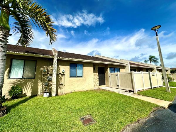 Boca Bend West, 10128 Boca Bnd #C2, Boca Raton, Florida 33428, image 1