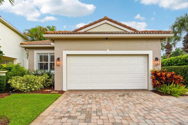 Isle Verde, 101 Isle Verde Way, Palm Beach Gardens, Florida 33418, image 1