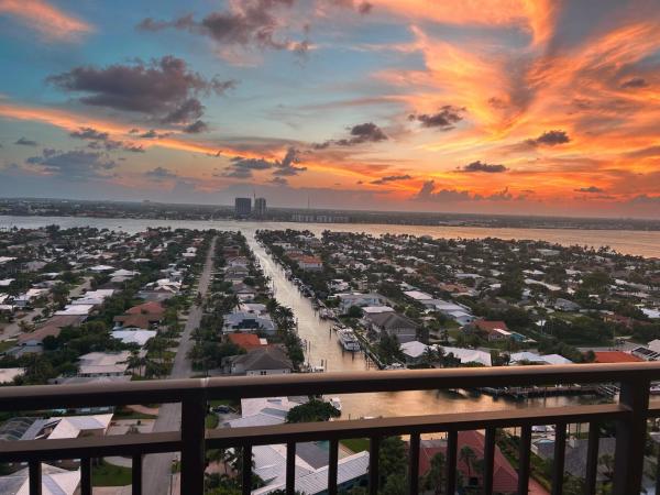 Palm Beach Marriott Singer Island Beach Resort & Spa, 3800 N Ocean Dr #2000, Riviera Beach, Florida 33404, image 2
