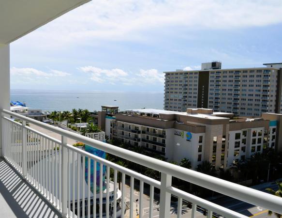Granada House Apartments, 201 N Ocean Blvd 1204 ##1204, Pompano Beach, Florida 33062, image 1
