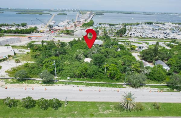 2017 N 3rd St, Fort Pierce, Florida 34946, image 1