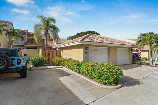 Patio Homes, 271 Old Meadow Way, Palm Beach Gardens, Florida 33418, image 1