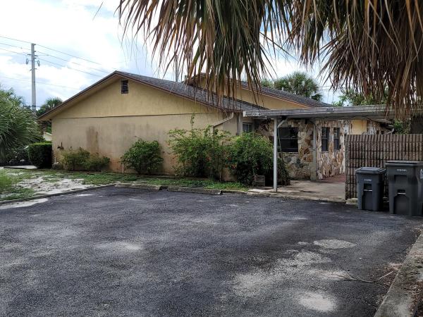 North Palm Beach No HOA, 2016 S Palm Cir, North Palm Beach, Florida 33408, image 1