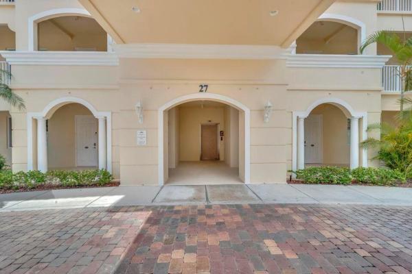 Harbour Isle West, 27 Harbour Isle Dr #106, Fort Pierce, Florida 34949, image 1