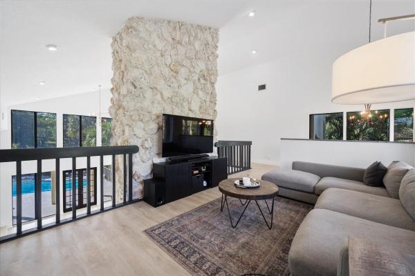 Pinewood East Of Wellington, 12638 Quercus Ln, Wellington, Florida 33414, image 1