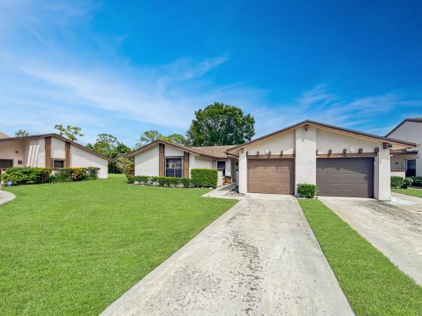 Cloisters, 3804 Devenport Ct, Greenacres, Florida 33463, image 1