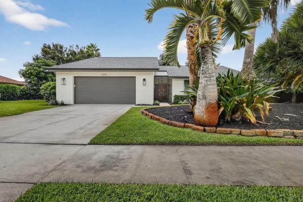 Eastwood Of Wellington, 11294 Pine Valley Dr, Wellington, Florida 33414, image 1