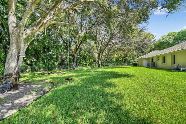 Lago Del Sol, 5551 Lago Del Sol Dr, Lake Worth, Florida 33449, image 3