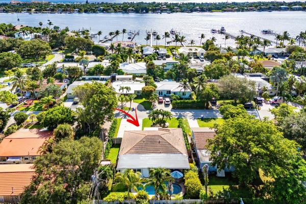 Greynolds Highlands, 817 S Lake Dr, Lantana, Florida 33462, image 1