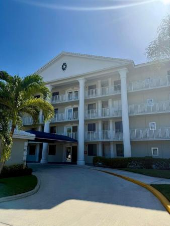 Whitehall Village, 3501 Village Blvd 104, West Palm Beach, Florida 33409, image 1