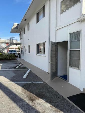 3160 Lake Osborne Dr 112, Lake Worth, Florida 33461, image 1