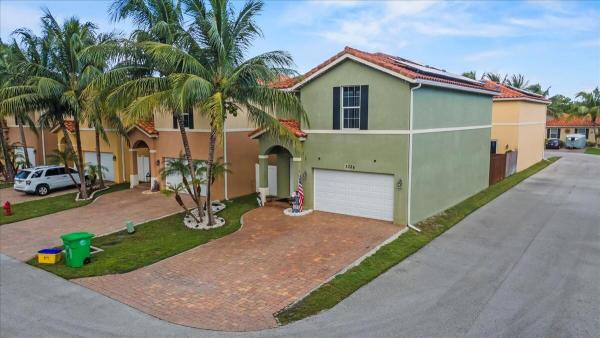St Paul Estates, 3325 Elizabeth Pl S, Palm Springs, Florida 33461, image 1