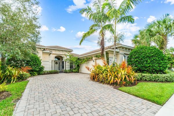 Jupiter Country Club, 114 Carmela Ct, Jupiter, Florida 33478, image 1