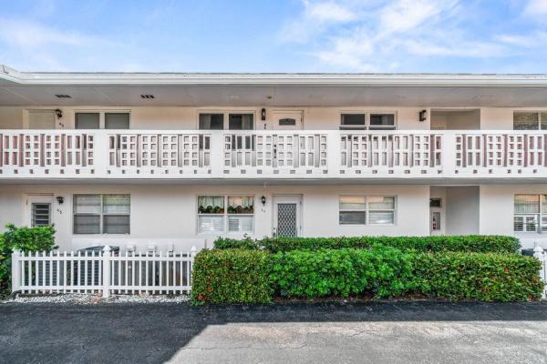 Palm Royal, 35 SE 13th St #A4, Boca Raton, Florida 33432, image 1