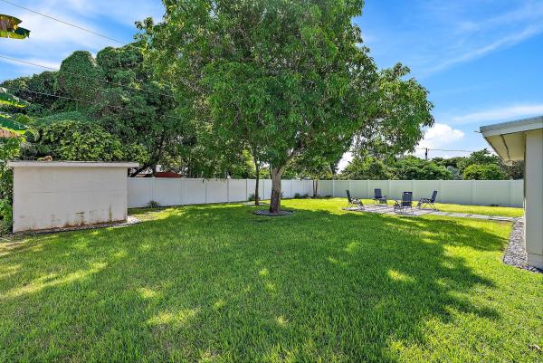 Kelsey City, 428 Hawthorne Dr, Lake Park, Florida 33403, image 2