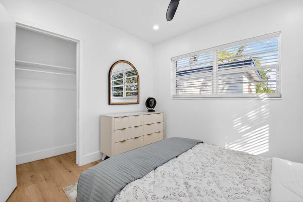 Decarie, 325 E Decarie St, Delray Beach, Florida 33444, image 1