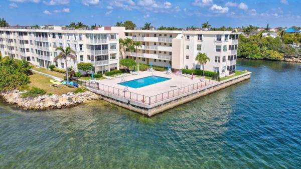 Seacrest Villas, 1820 New Palm Way #202, Boynton Beach, Florida 33435, image 1