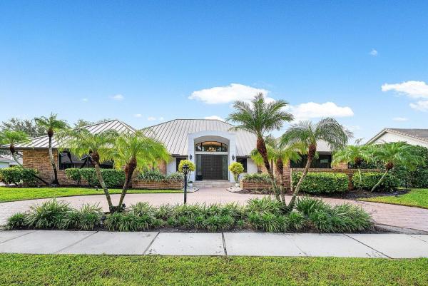 Woodfield Hunt Club, 3050 Saint James Dr, Boca Raton, Florida 33434, image 1