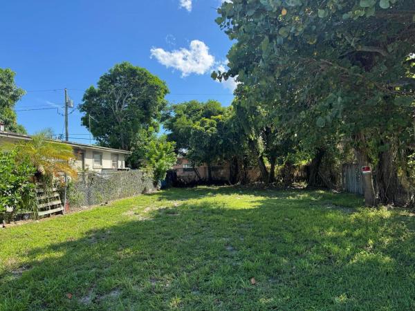 Tamarind Park, State St, West Palm Beach, Florida 33407, image 1