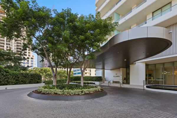 La Clara, 200 Arkona Ct 1803, West Palm Beach, Florida 33401, image 1