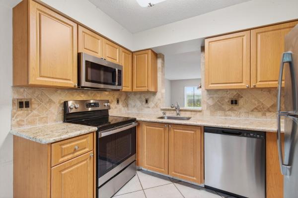 Huntington Lakes 3, 7286 Huntington Ln 103, Delray Beach, Florida 33446, image 1