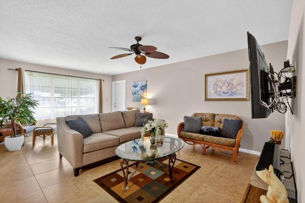 242 High Point Ct W B, Delray Beach, Florida 33445, image 1