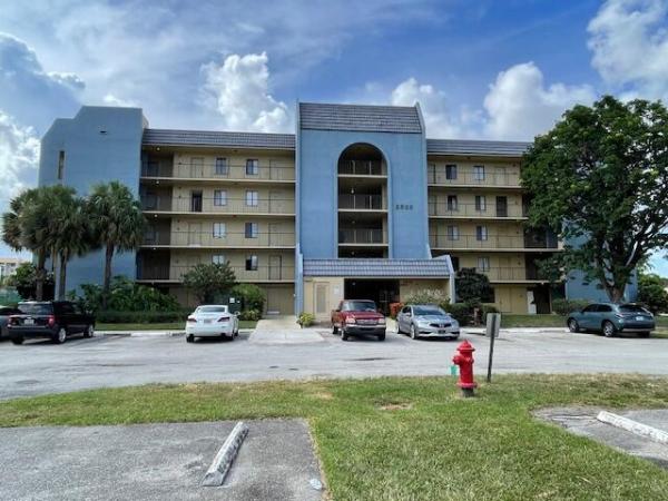 The Tennis Club Of Palm Beach, 2828 Tennis Club Dr 303, West Palm Beach, Florida 33417, image 1
