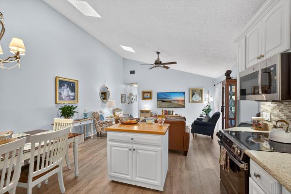 Westwood Lakes, 12660 Woodmill Dr, Palm Beach Gardens, Florida 33418, image 2