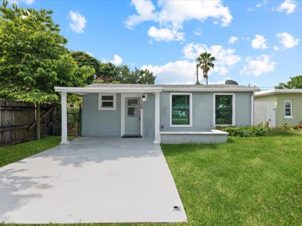 Ridge Grove, 1170 Highview Rd, Lake Worth, Florida 33462, image 1
