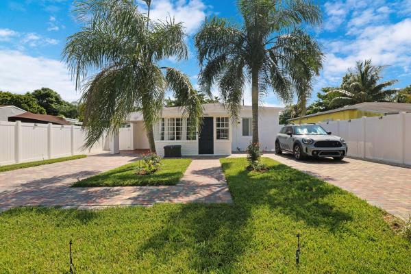 South Middle River, 1108 NW 3rd Ave, Fort Lauderdale, Florida 33311, image 1