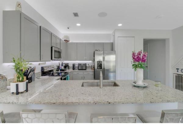 1010 Willow Pl, Riviera Beach, Florida 33410, image 1