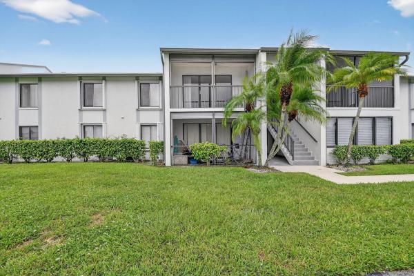 The Palm Club, 1002 Green Pine Blvd #C2, West Palm Beach, Florida 33409, image 1