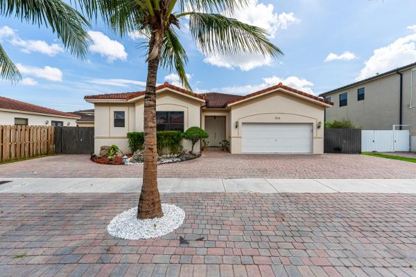 AH At Turnpike South, 13454 SW 277th Ln, Princeton, Florida 33032, image 2