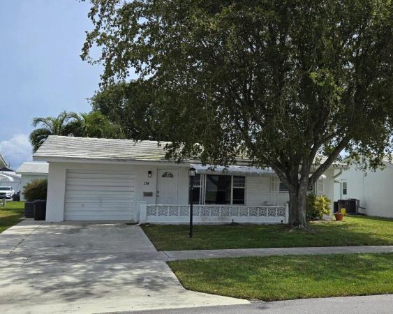 Palm Beach Leisureville, 114 Leisureville Blvd, Boynton Beach, Florida 33426, image 1