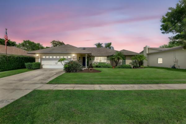 Sugar Pond Manor, 13631 Barberry Dr, Wellington, Florida 33414, image 1